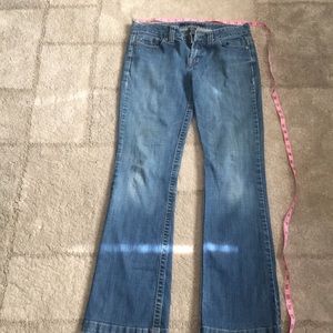 Calvin Klein size 6 medium wash jeans